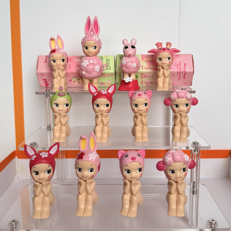 Phone Accessories Sonny Angel - Niedliche Engel-Blindbox-Figur – Serie „Kirschblüten-Sitzpose“ (Mini-Anime-Figuren/Sammlerstücke)